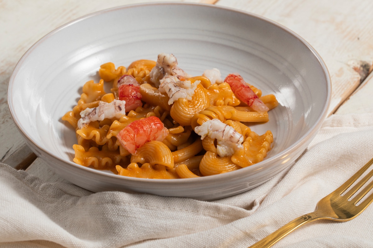 Mixed pasta with mantis shrimp and shrimp tails