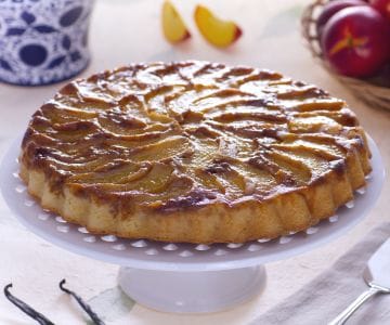 Upside-down peach and amaretti cake