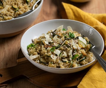 Quinoa with zucchini and cheese