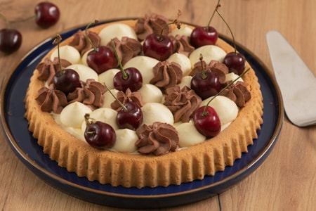 Tart with Cream and Cherries