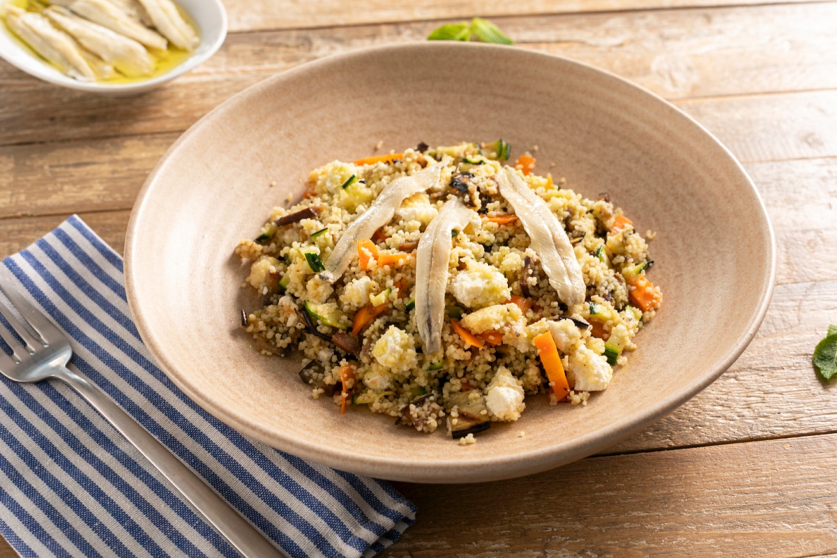 Summer couscous with anchovies and primosale