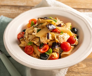 Cold pasta with mozzarella and grilled eggplant