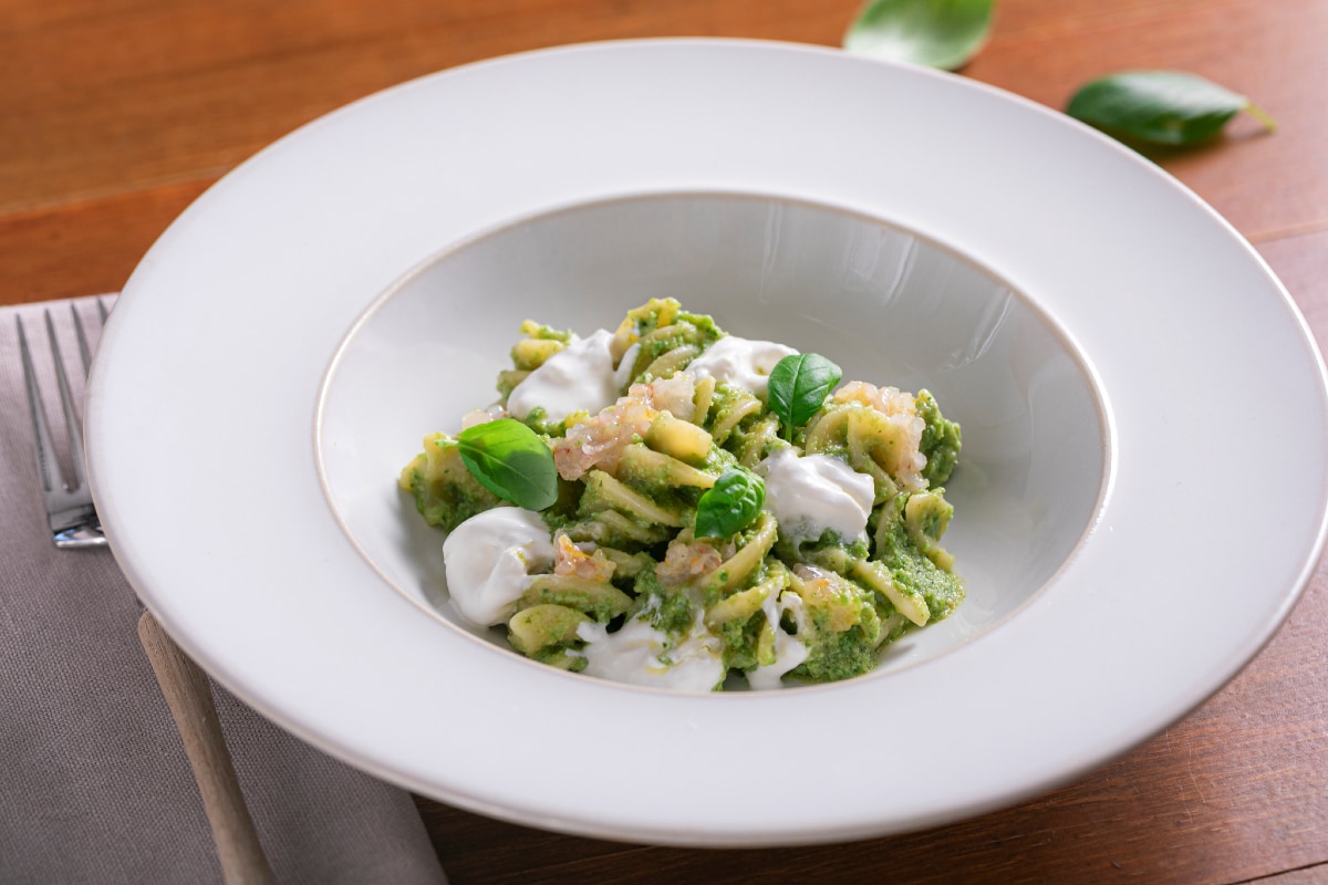 Pasta with green bean pesto, stracciatella, and shrimp tartare