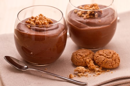 Cups of amaretti, chestnuts and mascarpone