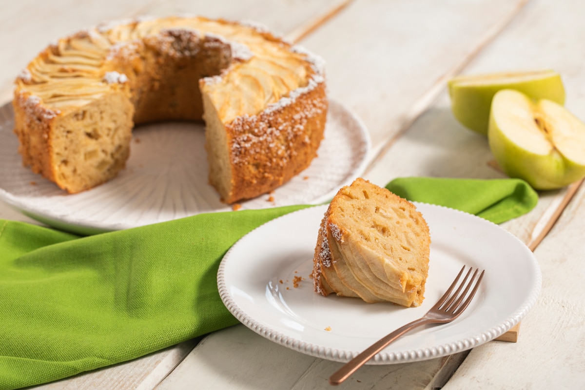 Apple Ring Cake