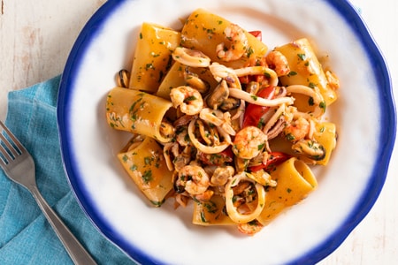 Schiaffoni (or paccheri) with seafood