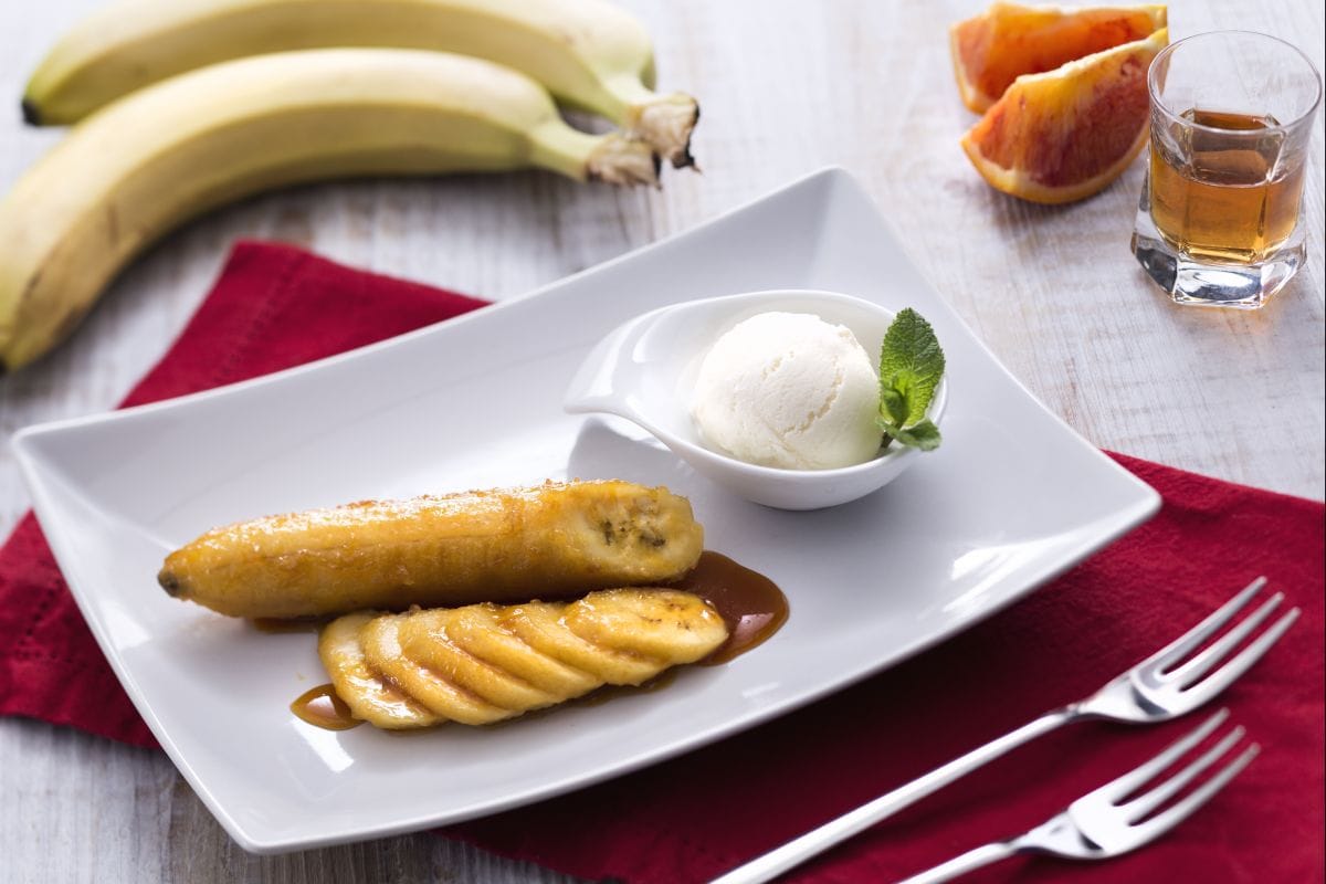 Bananas flambé
