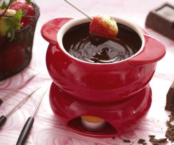 Chocolate fondue with strawberries