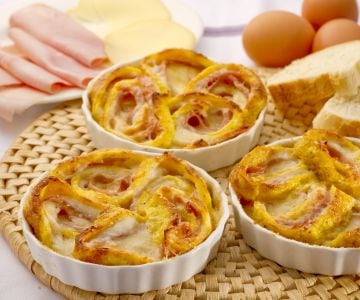 Omelette Roll with Ham and Scamorza