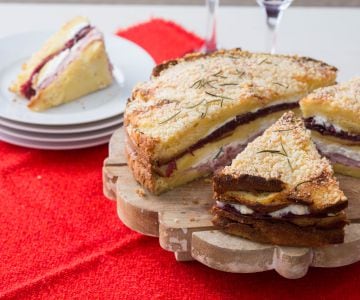Gastronomic Panettone Cake