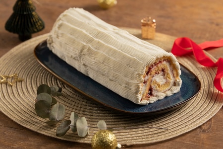 Yule log of pandoro