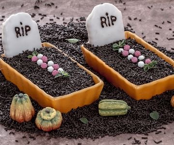 Sweet Halloween Tombs