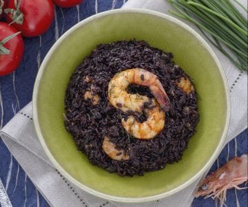 Venus rice with prawn tails