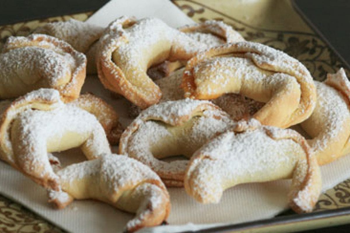 Jam-filled croissants