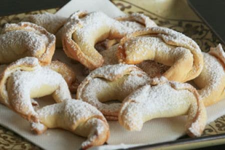 Jam-filled croissants