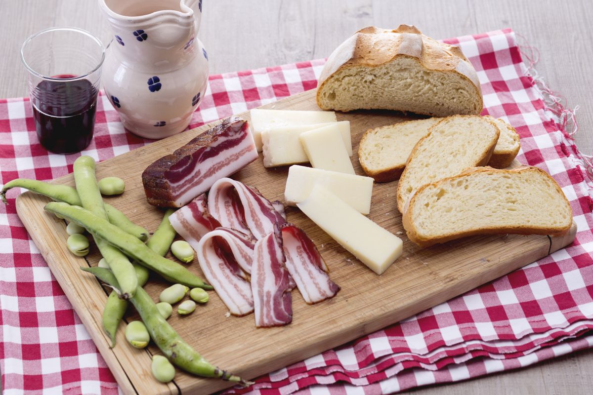 Broad beans, pecorino and bacon