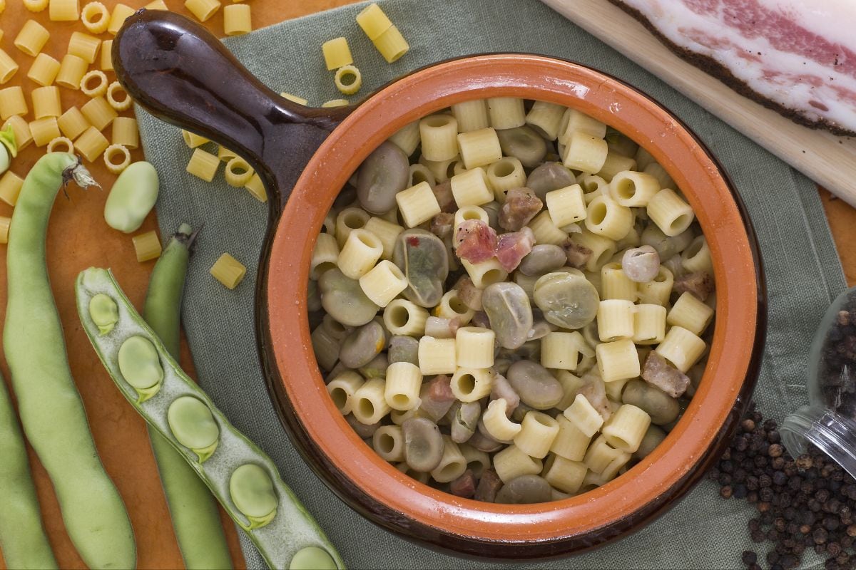 Pasta and broad beans