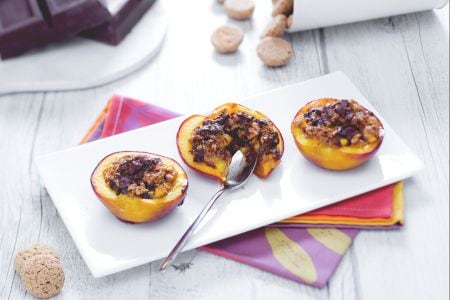 Baked stuffed peaches