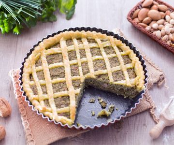 Tart with mixed pesto and bacon, simple and tasty