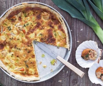 Quiche with scallops and leeks