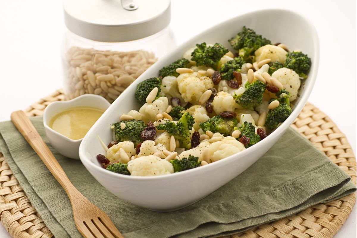 Broccoli, cauliflower and Belgian endive salad