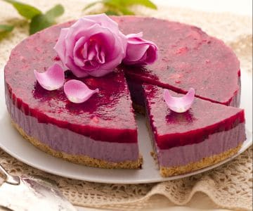 Cheesecake with a scent of roses