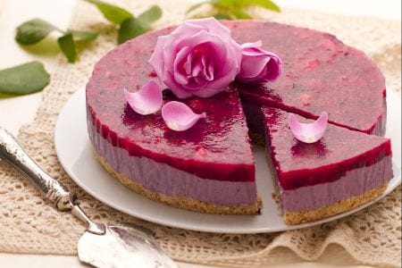 Cheesecake with a scent of roses