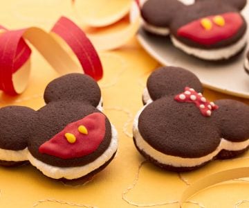 Mickey and Minnie Mouse whoopie pies