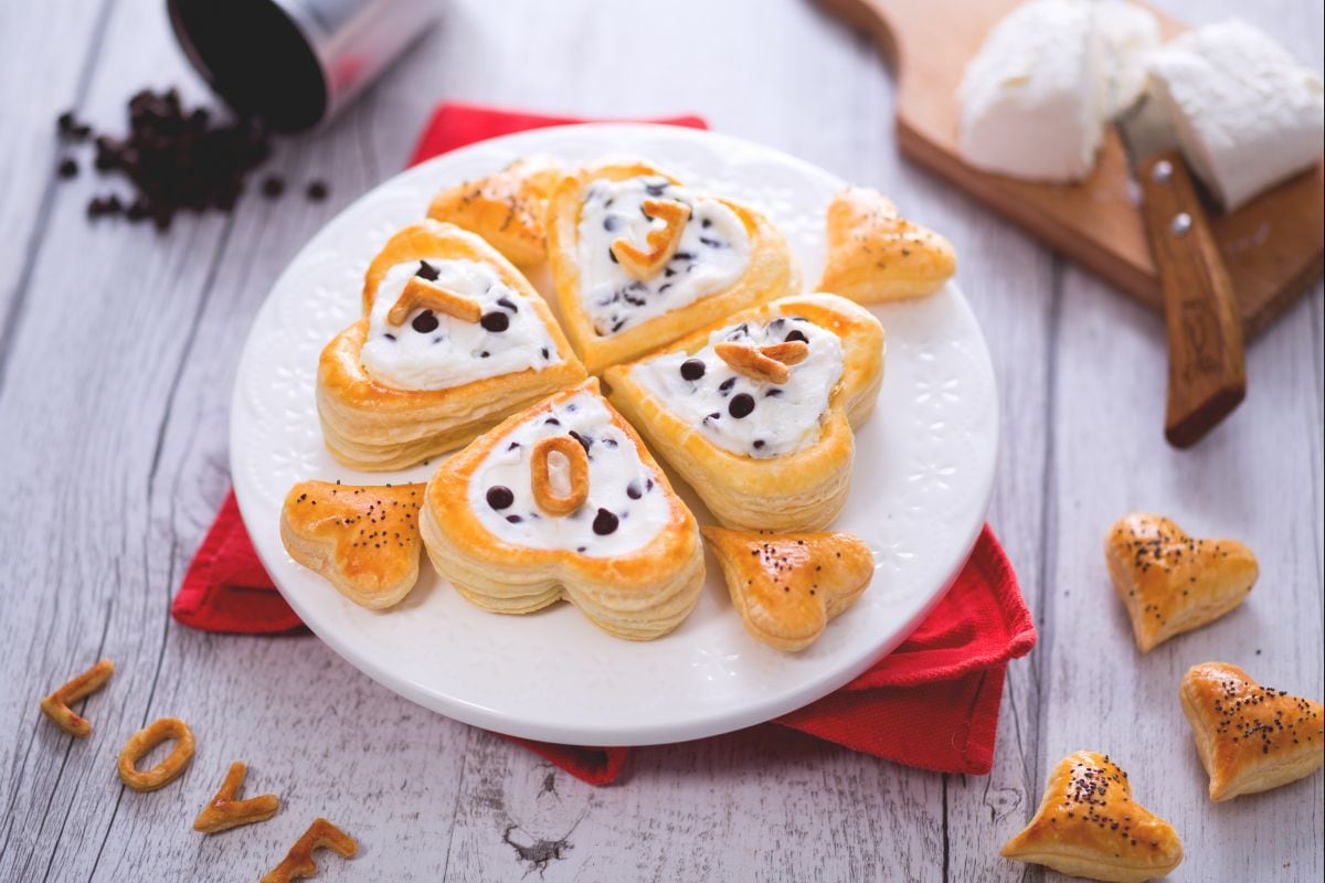 Sweet Puff Pastry Hearts