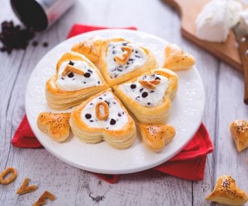 Sweet Puff Pastry Hearts