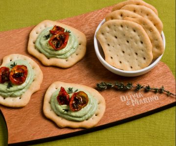 Flatbreads with basil cream