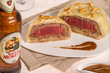 Beef fillet in beer crust