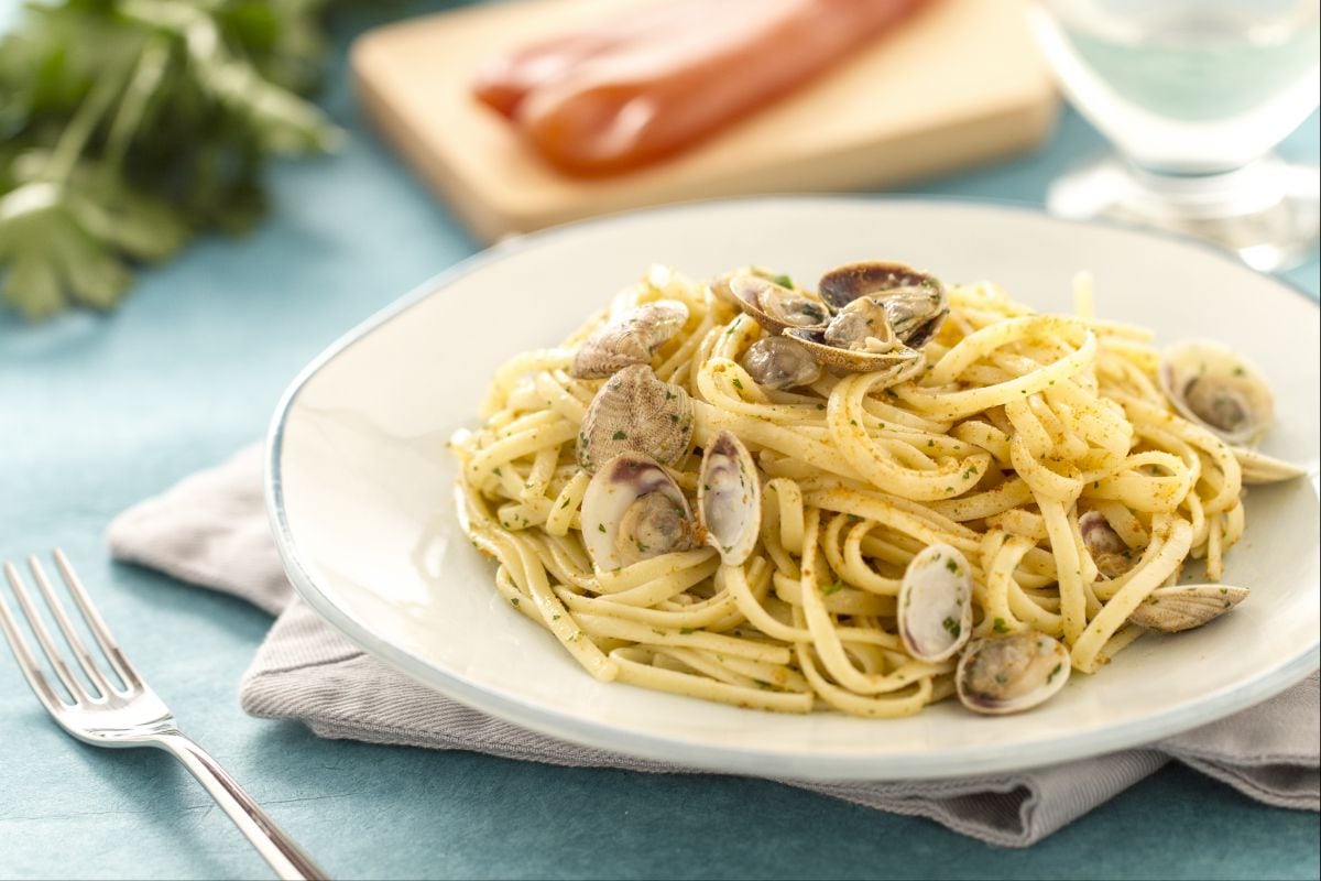 Linguine with bottarga and clams