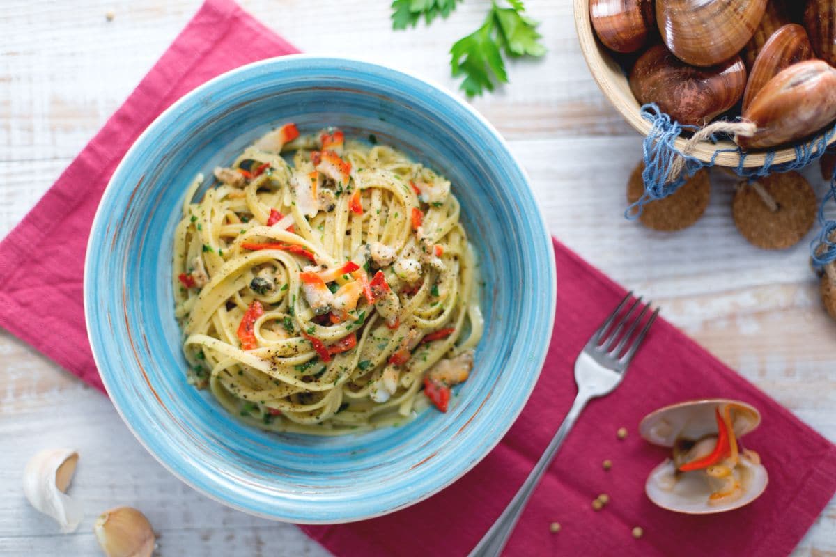 Linguine with clams