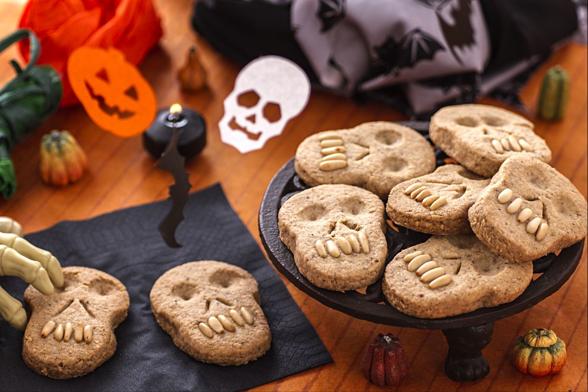 Skull cookies