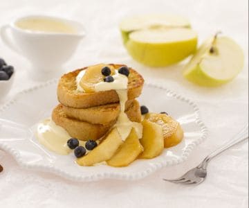 Pain perdu with caramelized apples