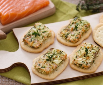 Crispy salmon on flatbreads