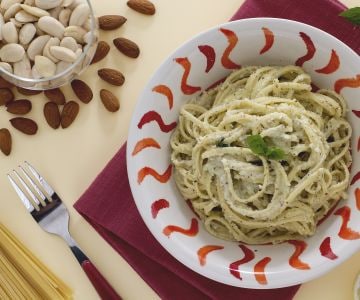 Linguine with almond pesto