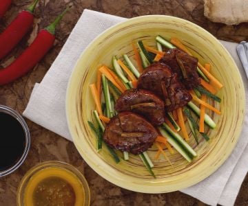 Pork tenderloin with honey and ginger