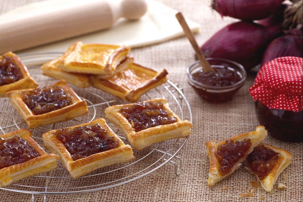 Puff Pastry with Onion Jam