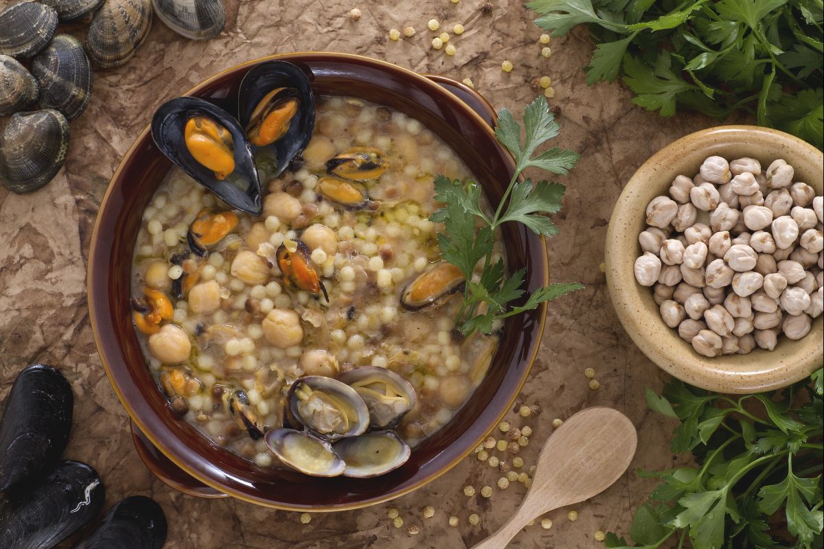 Fregola with mussels, clams and chickpeas