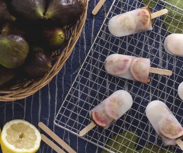 Popsicles with figs and lemon