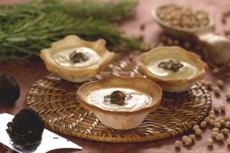 Bread bowls with chickpea velouté