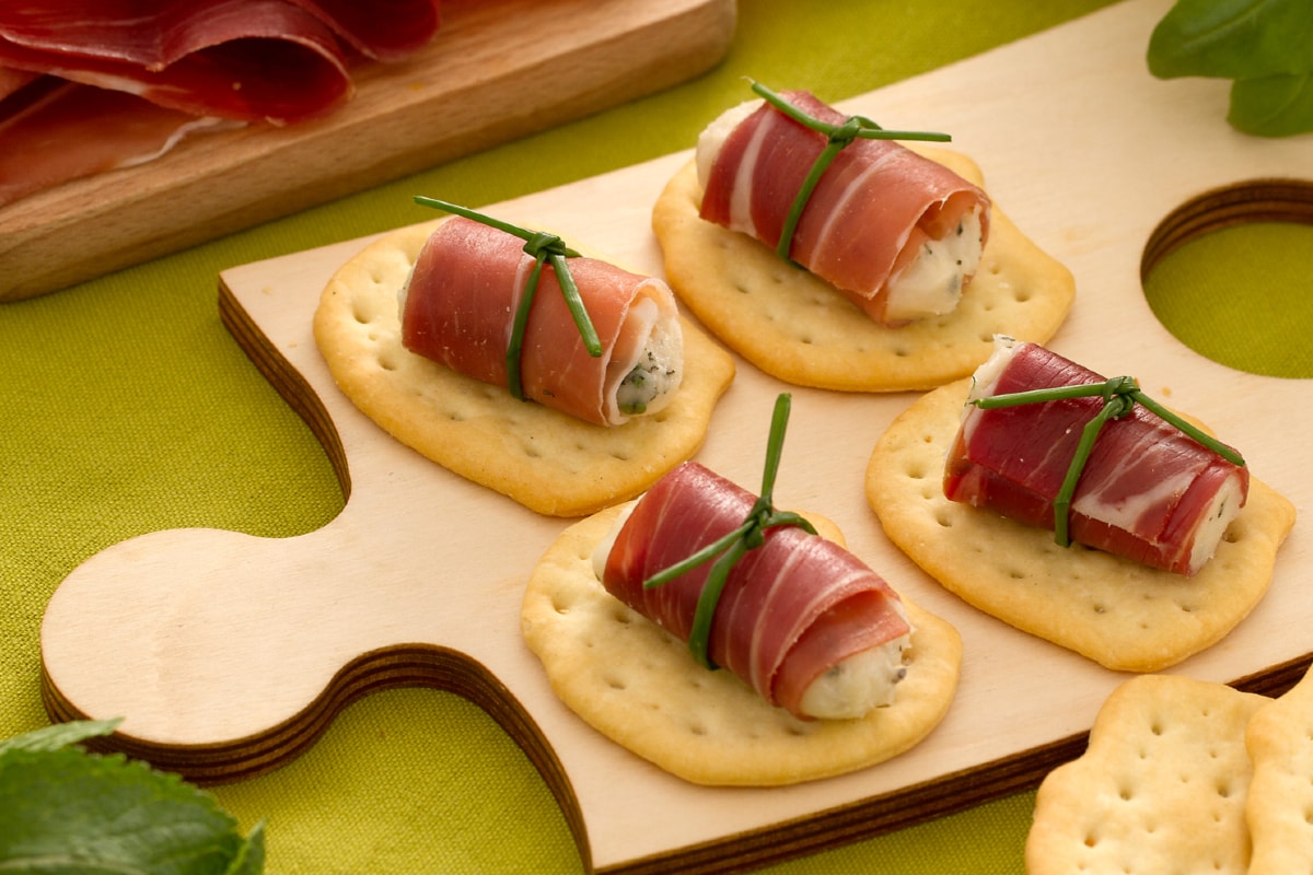 Flatbreads with San Daniele Rolls