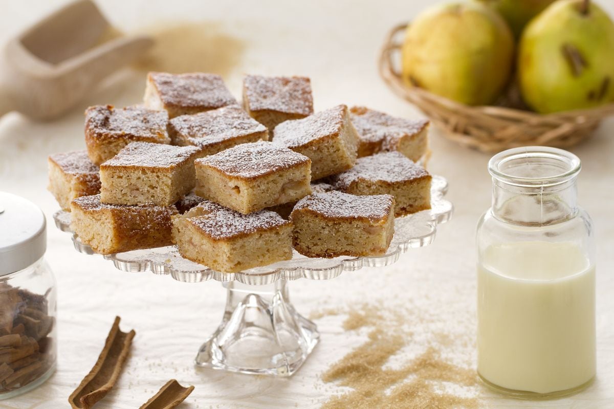 Pear Blondies