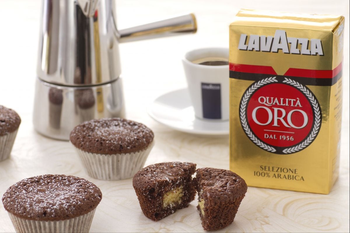 Chocolate and coffee cupcakes with white heart