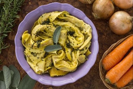 Stuffed tagliatelle with cotechino