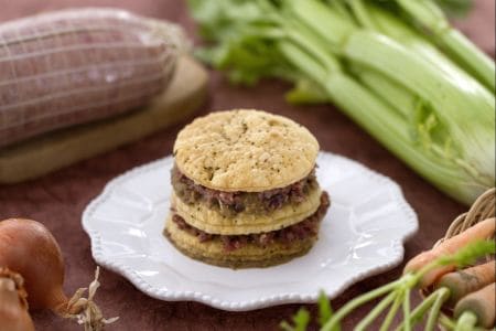 Millefoglie di cotechino e lenticchie