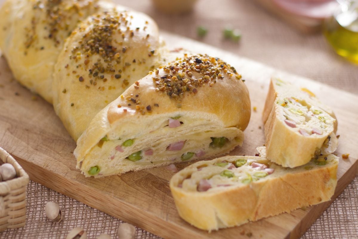 Stuffed braided bread