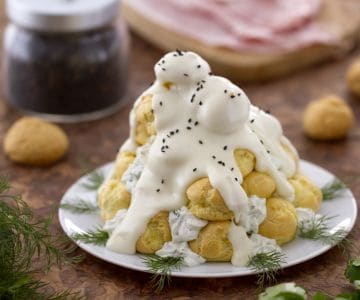 Savory profiteroles with Gruyère cream